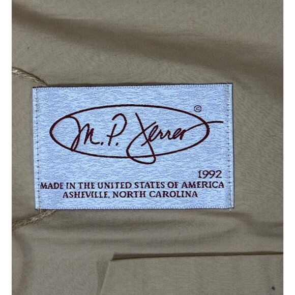 1990s tapestry featuring Humpty Dumpty Made by M.P. Jerrer in Asheville NC - Picture 8 of 8